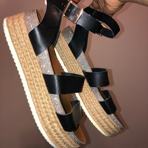 Platform sandals